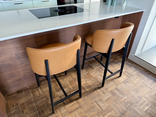 Gorgeous Calligaris Abrey bar stools cognac / black - good as new