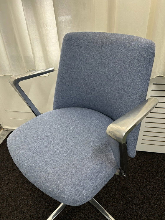 LD Seating Melody vergaderstoel, Draaistoelen, Aluminium, Wol, Blauw (foto 3 van 3)