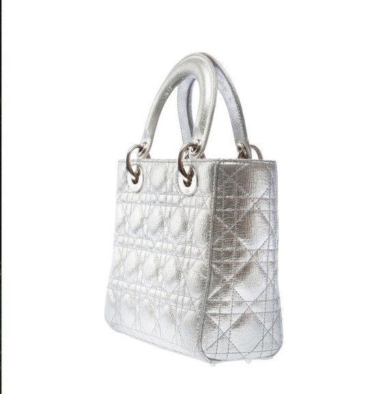 Image 1 of Borsa DIOR Lady Dior in cuoio argentato - 103267