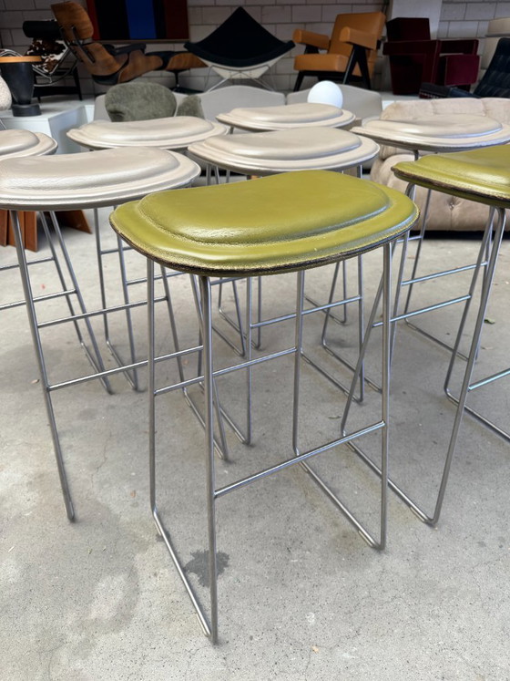 Sgabello da bar Cappellini Hi Pad di Jasper Morrison (disponibilità: 8) – Sgabelli da bar, Metal, Plastic (photo 12 of 12)