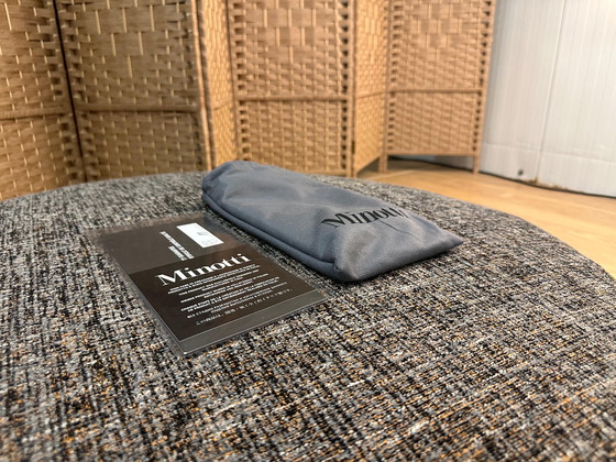 Image 1 of Taburete Minotti Davis en perfecto estado | Diseño y confort de lujo