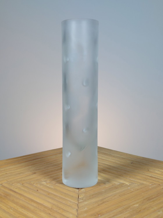 Image 1 of Handgemaakte vintage ijsglazen vaas, mat, met inkepingen