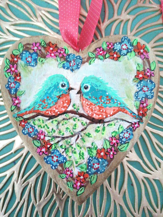 Image 1 of Cuore di legno dipinto a mano 