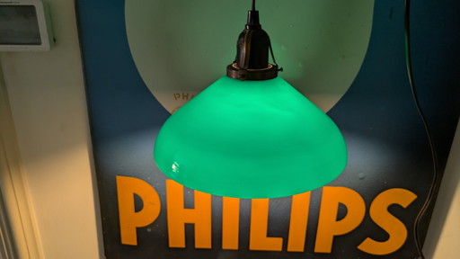 Suspension vintage en verre opalin vert, années 1920