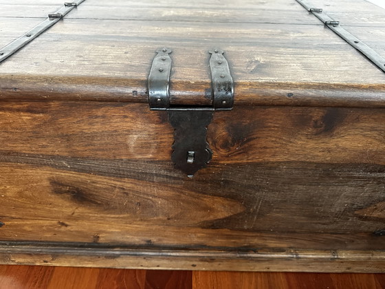 Image 1 of Vintage dekenkist metaal beslag