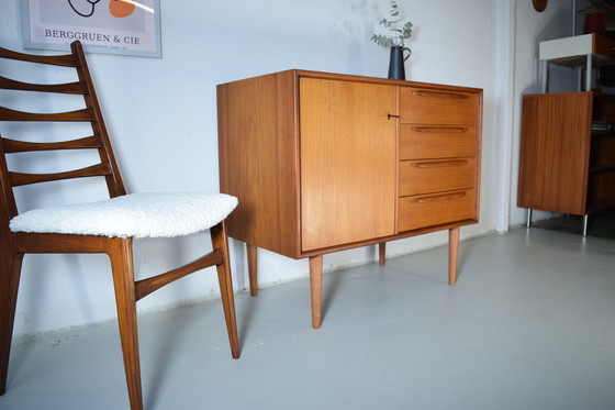 Image 1 of Cassettiera danese in teak, credenza vintage, credenza di metà secolo