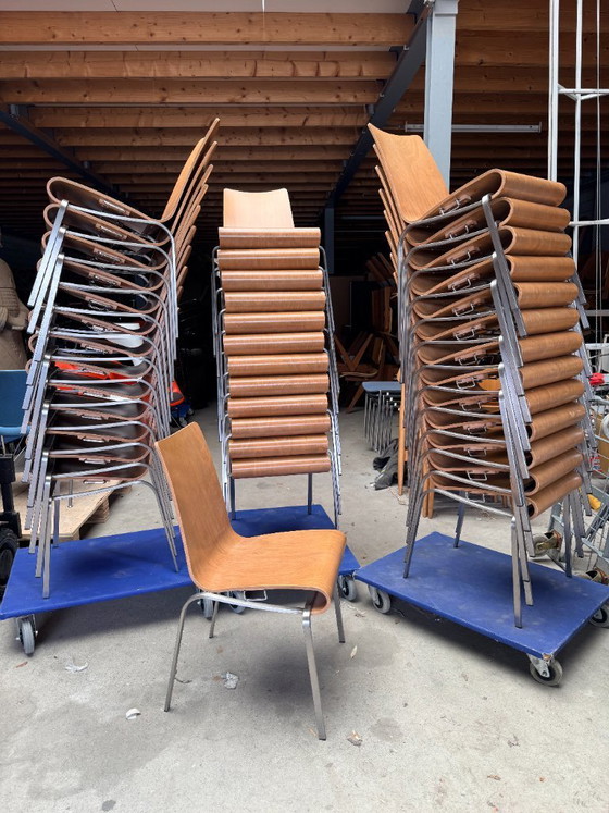 Image 1 of Plank stapelstoelen (39)