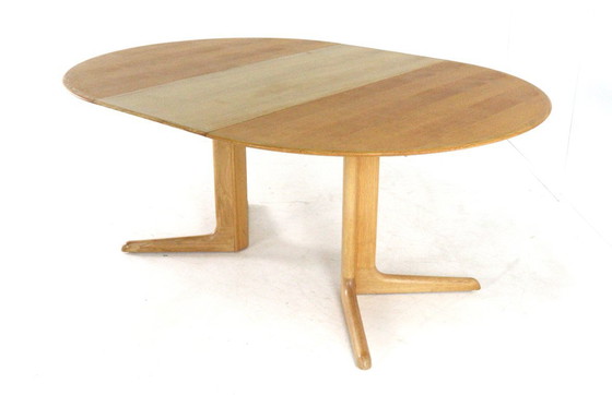 Image 1 of Danish oak round 2x extendable dining table dining table vintage