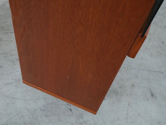 Image 1 of Vitrine aus Teakholz, dänisches Design, 1970er Jahre, Produktion: Dänemark