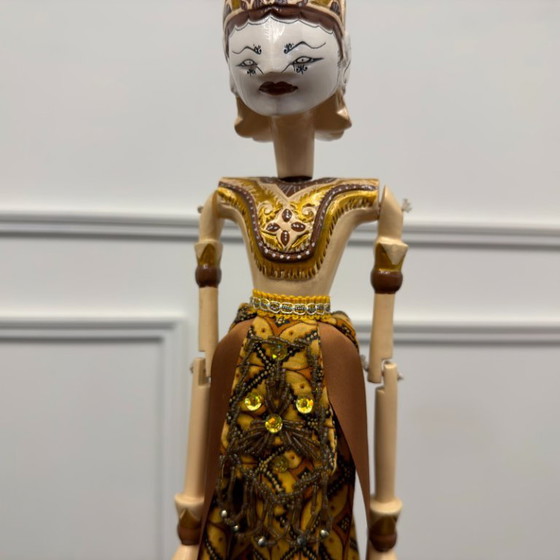 Antique Indonesian Wayang Golek shadow puppets – Decorative Objects, Textile, Wood (photo 6 of 8)