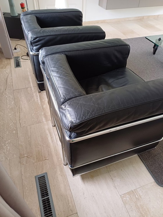 Image 1 of Two Le Corbusier LC2s from Cassina