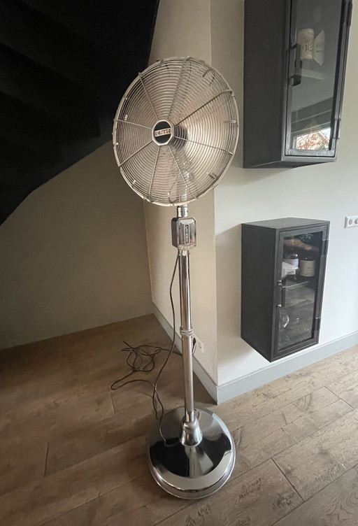 Ventilatore a piedistallo industriale retrò Cinni