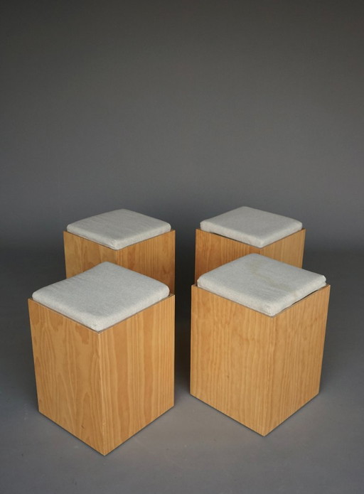 Tabourets minimalistes en contreplaqué avec coussins, années 1990, lot de 4