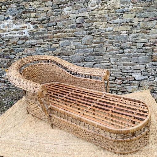 Rattan and wicker chaise longue