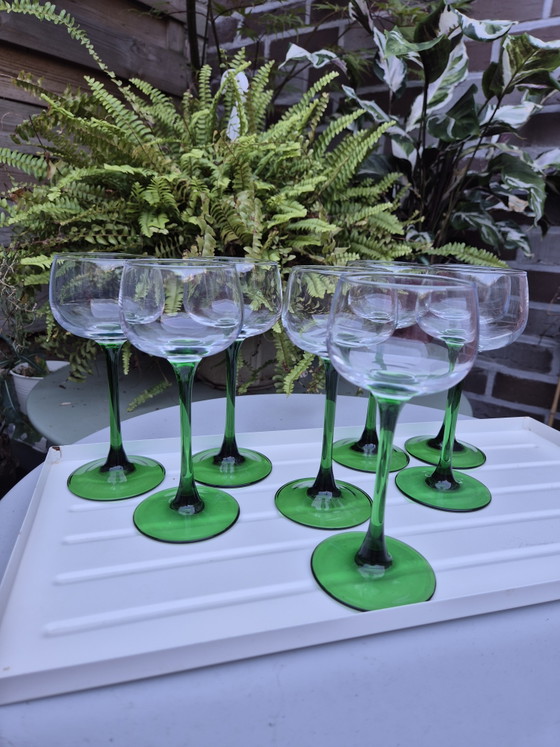 Ensemble de 8 verres à vin Luminarc Vintage à pieds verts – Verres et carafes, Glass (photo 8 of 15)