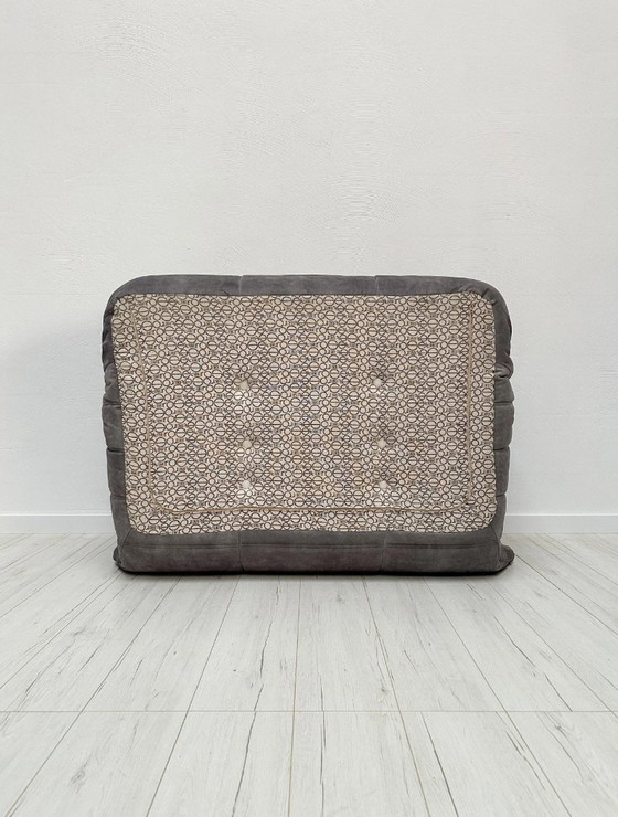 Image 1 of Vintage originele Ligne Roset Togo 2-zitsbank van Michel Ducaroy, grijs fluweel
