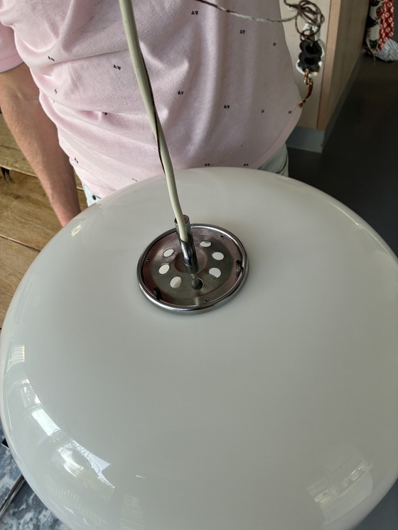 Image 1 of Lampada a sospensione vintage Harvey Guzzini Big Bud. In ottime condizioni.