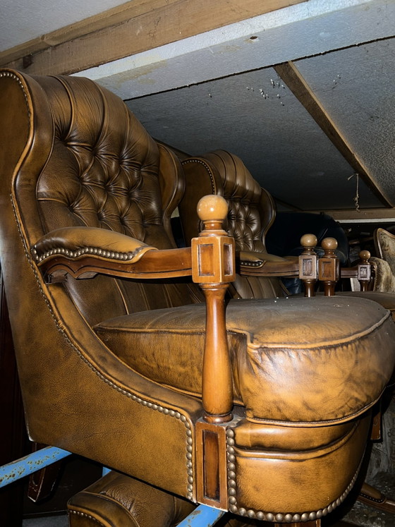 Retro vintage chesterfield – Chairs and lounge chairs, Leather, Wood (photo 4 of 5)