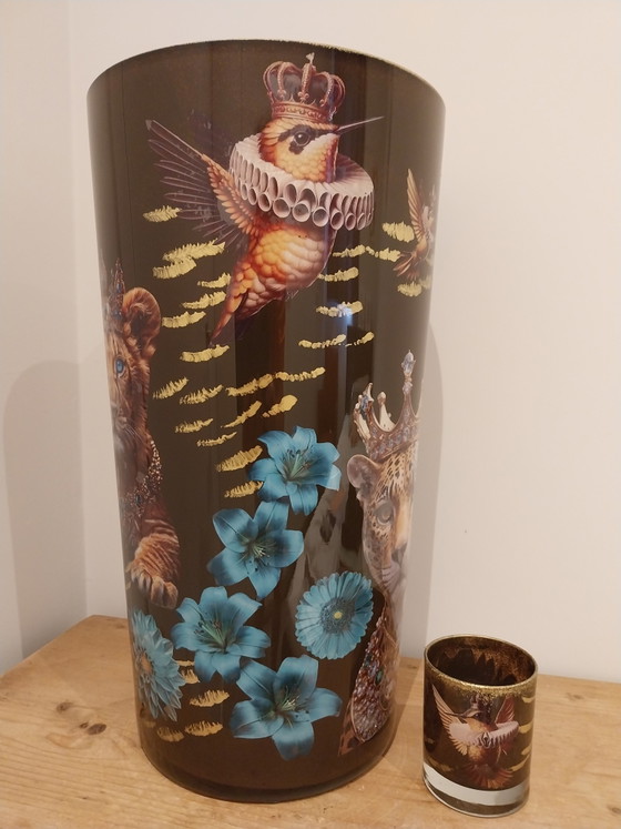 Image 1 of Grand vase en verre décoré
