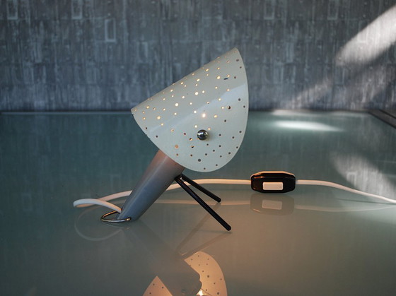 Image 1 of Bureau lamp van Ernest Igl  " The Little Dog " Grijs/Wit