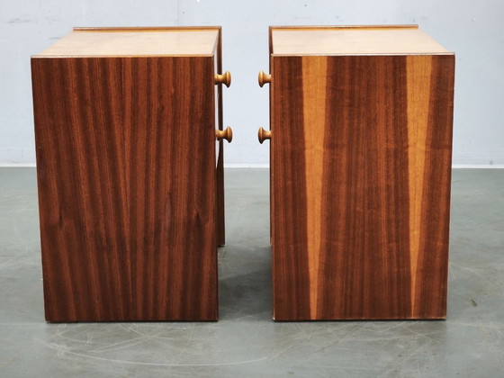 Coppia di comodini cecoslovacchi Mid-Century Modern, anni '70, Legno, Marrone, Mid Century Modern (foto 7 di 15)