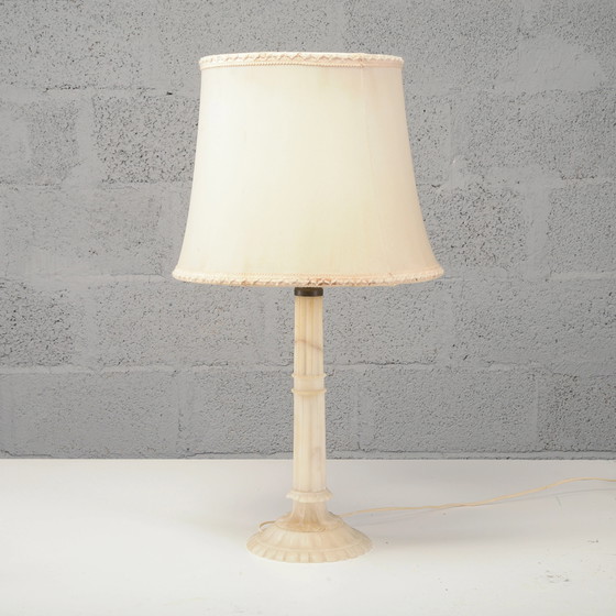 20th Century Lamp with Alabaster Stone Base – Table lamps (photo 5 of 6)