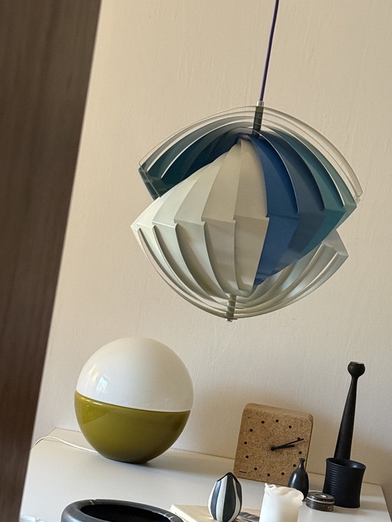 Image 1 of Lámpara colgante LYFA de diseño danés Konkylie Design Louis Weisdorf