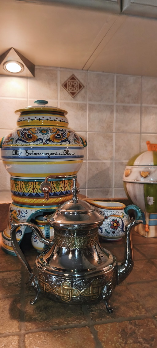 Marokkaanse/Arabische theepot van zilverkleurig metaal. Afmetingen op de foto, gewicht 800 gram. Hoogte 22 (photo 2 of 10)