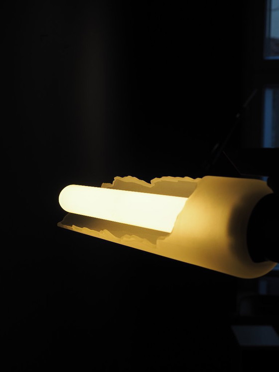 Image 1 of Lámpara de pie inusual en latón y cristal.