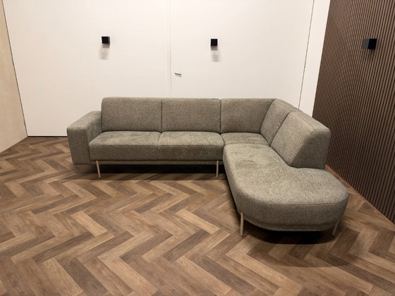 Showroom Model Corner Sofa Axel 271x223 Cm – Sitdesign, Textile (photo 3 of 16)