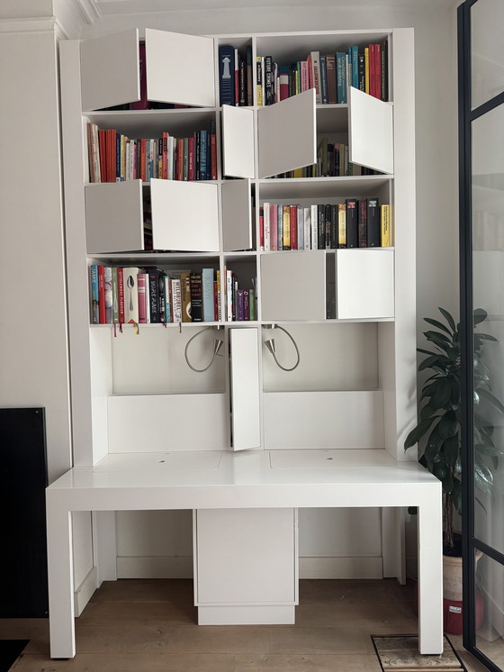 Image 1 of Boekenkast en bureau combinatie