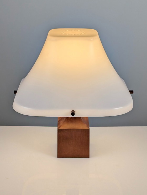 Danish Modern Teak Table Lamp with Pagoda Acrylic Shade, 1960s – Plastic, Wood (photo 7 of 10)