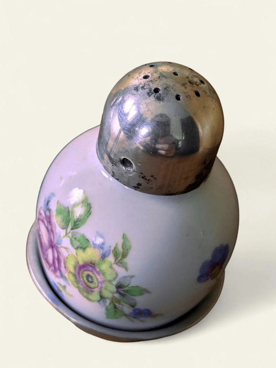 Set Saliera e Pepiera Vintage | Ceramica e Metallo Anni '60 | Decorazione Floreale con Supporto di Thomas (photo 7 of 10)