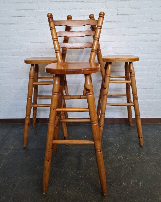 Image 1 of 3 sgabelli da bar brutalisti in pino