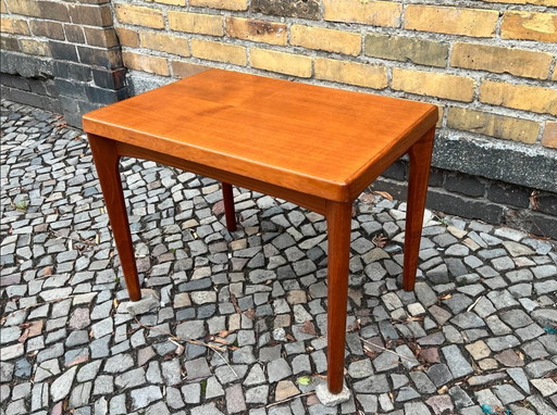 Danish Mid Century Teak Couch Tisch / Coffeetable Henning Kjærnulf für Velje Møbelfabrik