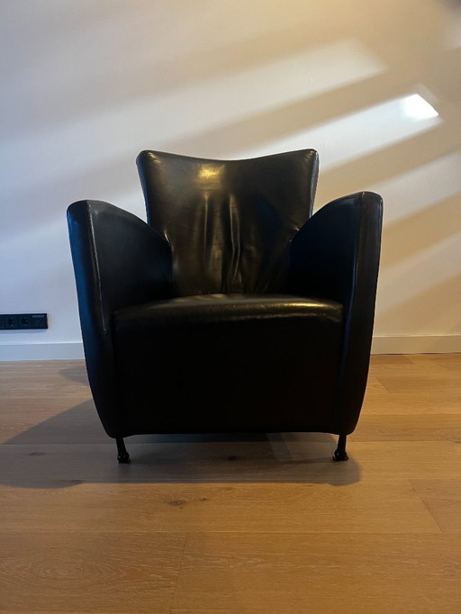 In uitstekende staat verkerende zwart leren design stoelen. 