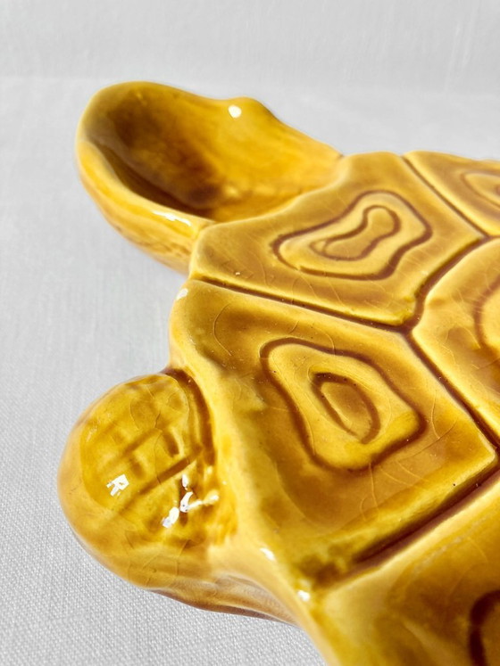 Large mustard yellow earthenware turtle dish, vintage 1950s-1970s – Table accessories, Ceramic (photo 9 of 12)