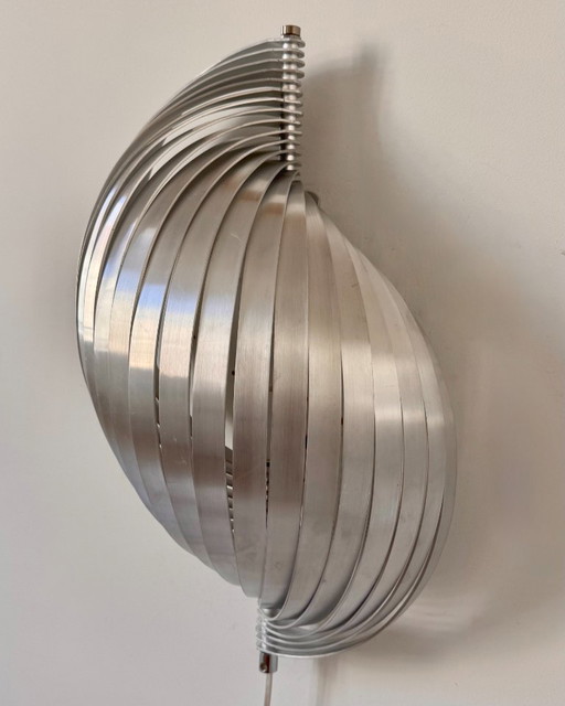 Paar XL Vintage Wandleuchten aus Metall, entworfen von Henri Mathieu, Frankreich 1970 – wandlampen, Aluminium (photo 2 of 8)