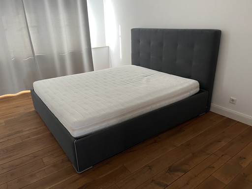 BoConcept - Letto "Mezzo" con testiera alta