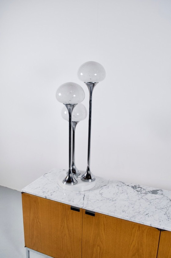 Image 1 of LAMPE ITALIENNE 3 GLOBES ANNÉES 70' DANS LE GOÛT DE REGGIANI