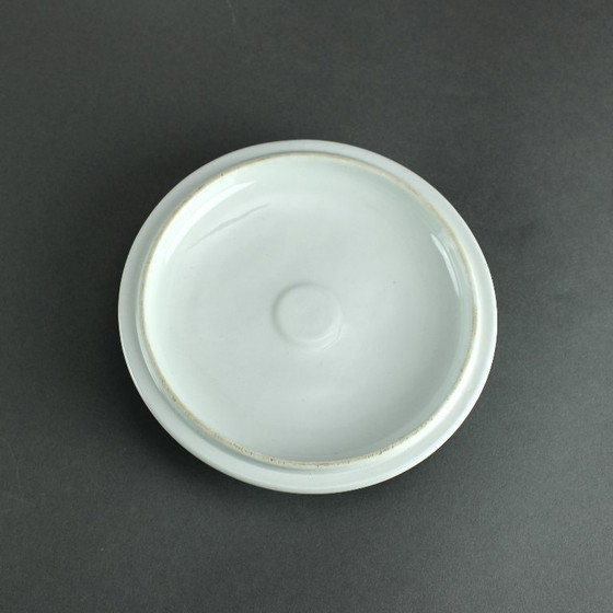 Image 1 of Kaj Franck (1911-1989) - Arabia - Finlandia - Modelo Kilta - Fuente baja blanca con tapa - Década de 1960