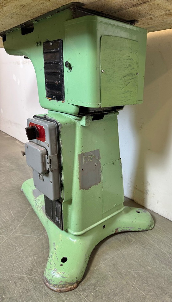 Image 1 of Tavolo industriale in ghisa verde, anni '60