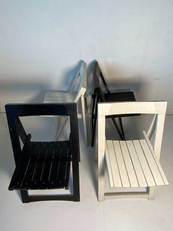4 x Aldo Jacober Klapp Stuhl Bazzani anni '70 nero / bianco, Sedie pieghevoli, Legno (foto 5 di 6)