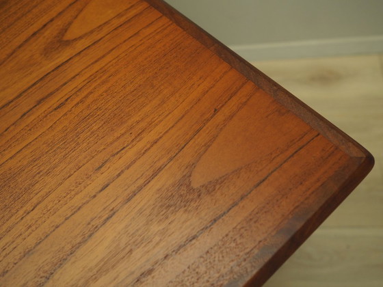 Image 1 of Table en teck, design danois, années 1970, production : Danemark