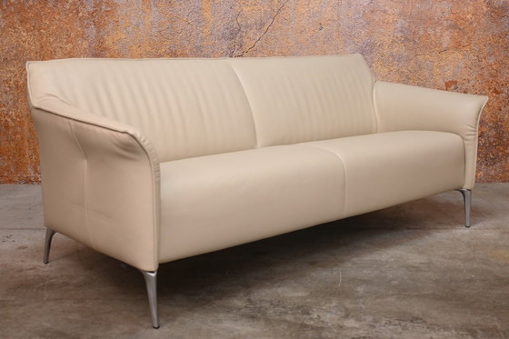 Image 1 of Leolux Mayon beige leather designer sofa