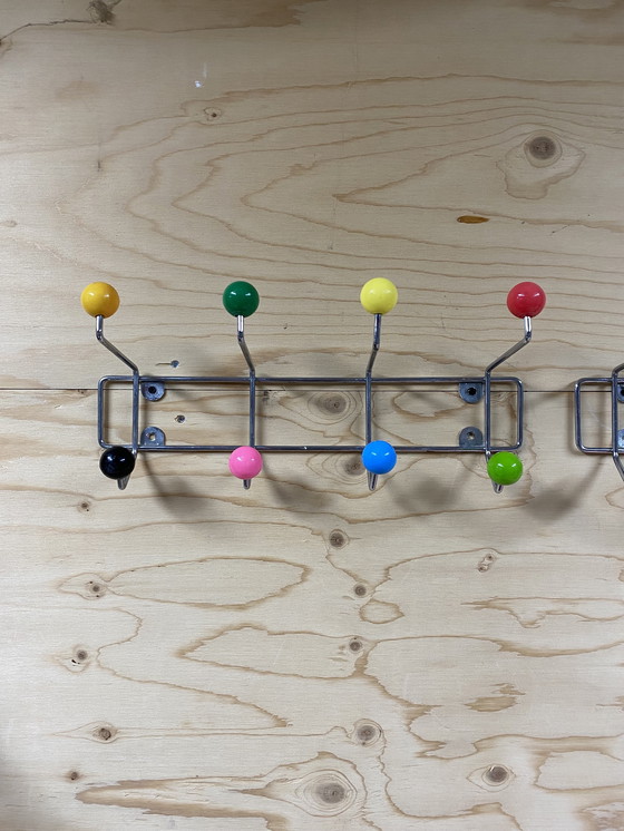 Image 1 of Appendiabiti retrò a forma di palla Appendiabiti retrò a forma di palla Appendiabiti Sputnik