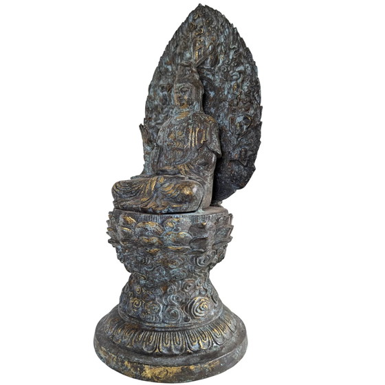 La Patrona della Compassione – Guanyin Cinese Monumentale su Base di Loto – 36.5 cm – 3.5 kg – Sculture (photo 8 of 8)