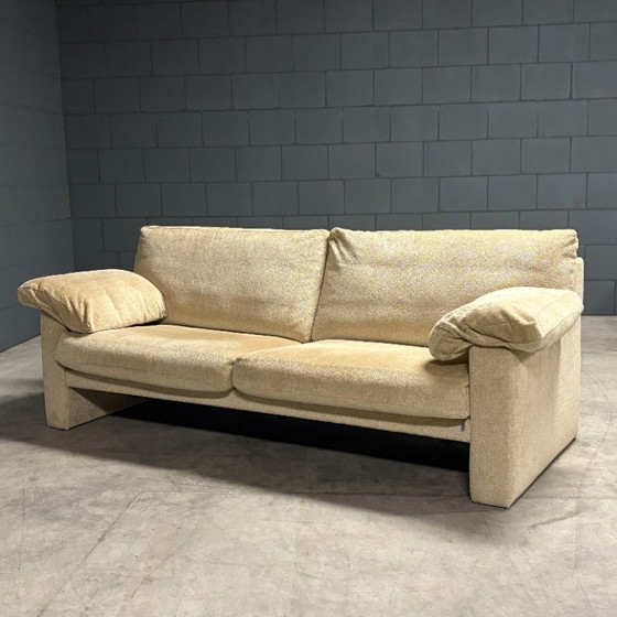Zithoek met driezitsbank en fauteuil – Erpo International – Textile (photo 9 of 24)