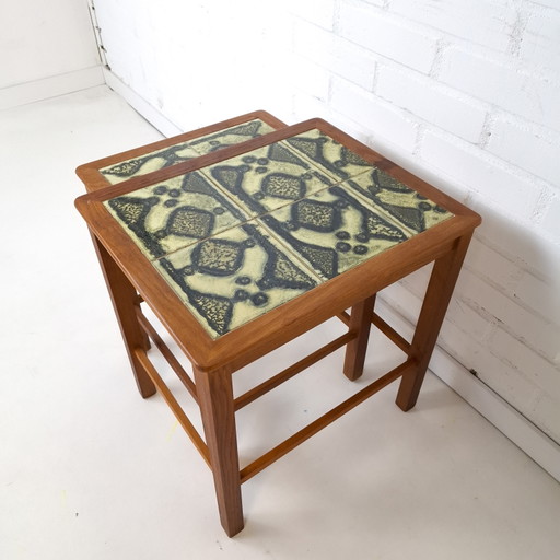 Mimiset Vintage, design danese brutalista in legno/piastrelle, anni '70. – bijzettafels, Stone, Wood (photo 2 of 7)