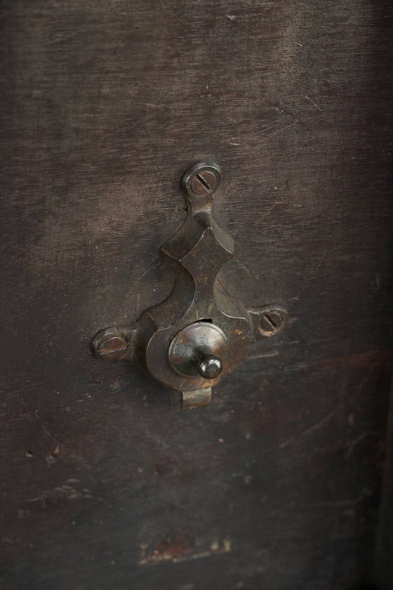 Image 1 of Eleganter und praktischer runder antiker englischer Kipptisch aus dem 18. Jahrhundert mit luxuriöser Farbgebung
